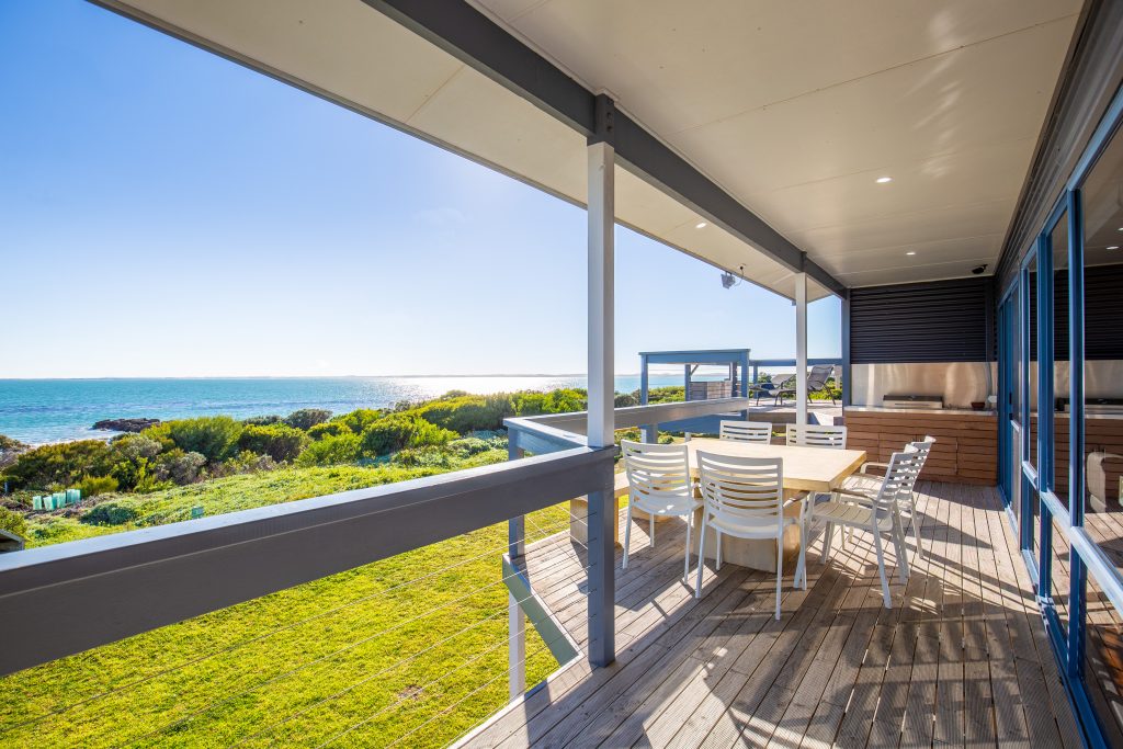 Robe Self Contained Robe Lifestyle Properties